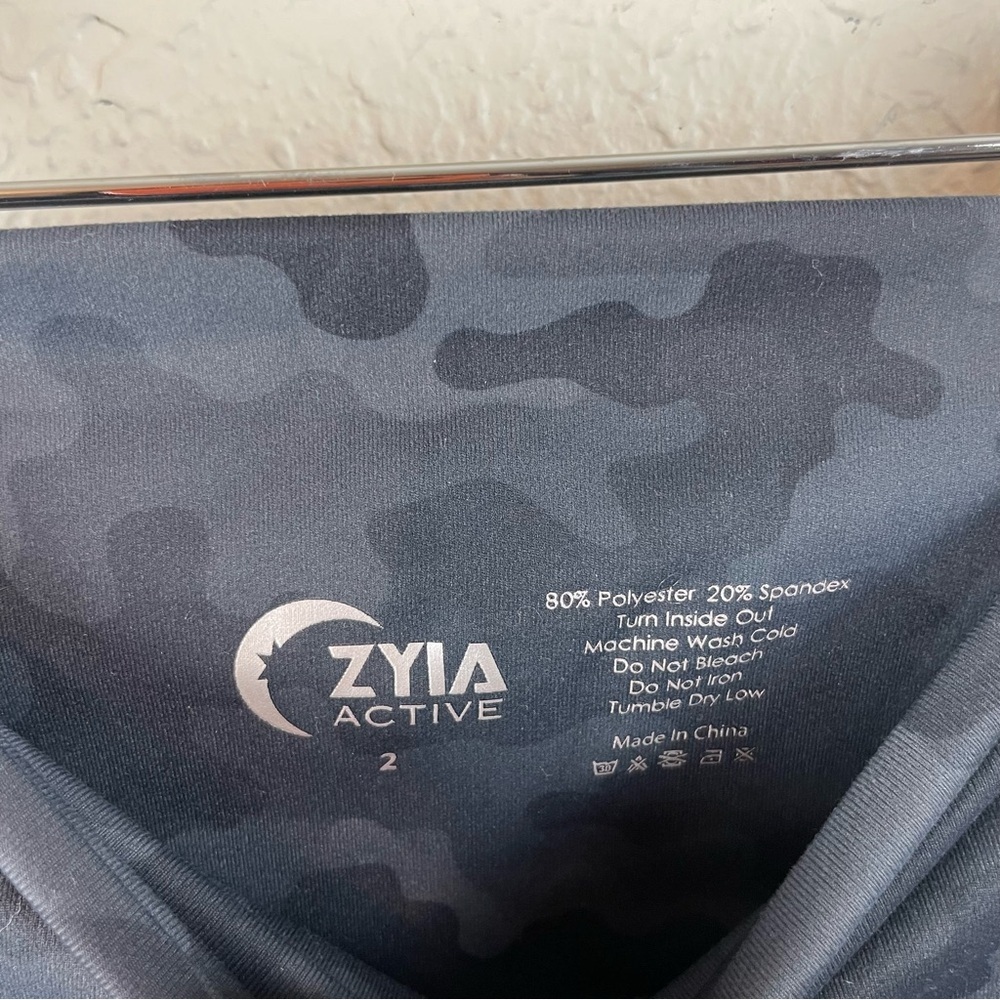ZYIA ACTIVE HERO CAMO MESH POCKET HI RISE 7/8 Size 2 - Picture 3 of 9